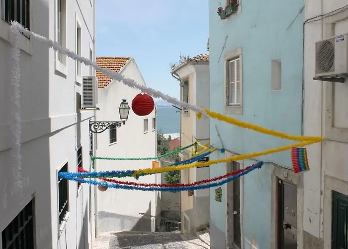 Little For Two-alfama * 리스본